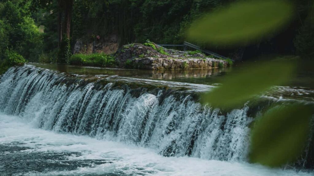 Practical guide for UK creators to reach Norwegian brands on Pinterest with beforeandafter transformations. Tips, outreach templates, platform tactics and legal care.