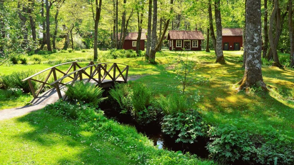 Practical guide for UK creators on contacting Slovak brands via KakaoTalk for wellness campaigns, with outreach templates, platform tips and campaign-ready advice.